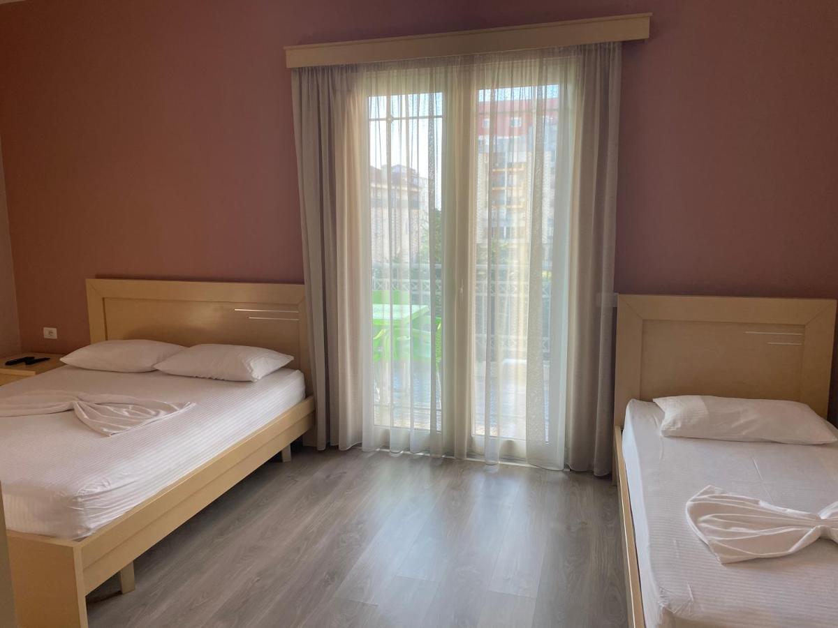 פוגרדץ Rent Rooms Kapri מראה חיצוני תמונה