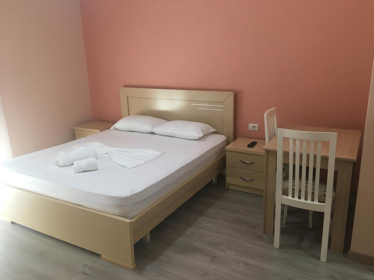 פוגרדץ Rent Rooms Kapri מראה חיצוני תמונה